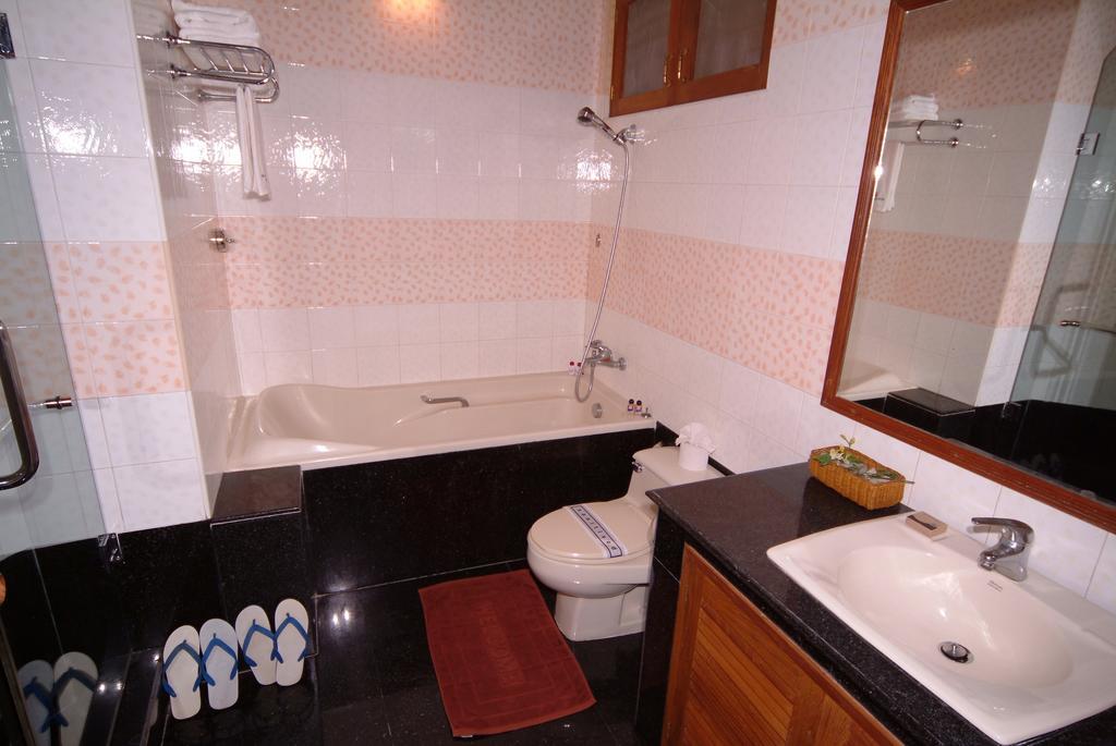 Sunny Paradise Resort Ngwesaung Bagian luar foto