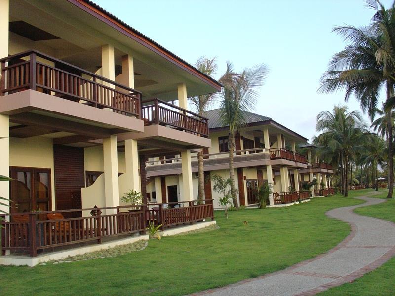 Sunny Paradise Resort Ngwesaung Bagian luar foto